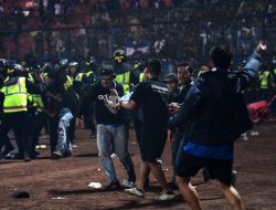 Pekan Depan, Polri Sanksi Perusuh di Luar Stadion Kanjuruhan