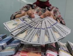 Ampun Deh.. Rupiah Awal Pekan Lagi-lagi Dempes ke Rp15.263/USD