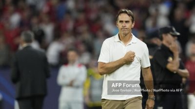 Dipecundangi Dortmund, Sevilla Pecat Lopetegui