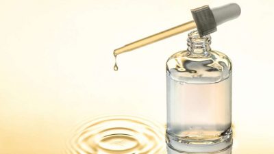 4 Manfaat Serum Vitamin C untuk Kulit Berjerawat, Yuk Masukkan dalam Skincare Routine