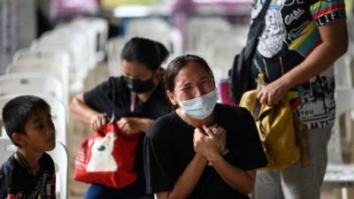 Penuh Duka, Keluarga Korban Penembakan Massal Thailand Luapkan Kesedihan