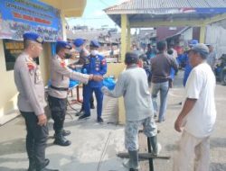 Jum’at Berkah, Sat Polairud Polresta Tanjungpinang Berbagi Nasi Kotak