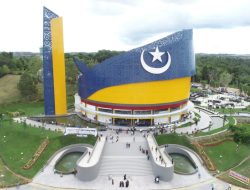 Masjid Tanjak Jadi Pilihan Ngabuburit Warga Kota Batam