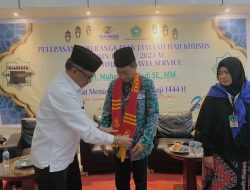 Lepas Calon Jamaah Haji Khusus, Jefridin Berpesan Agar Menjaga Kesehatan Selama di Tanah Suci