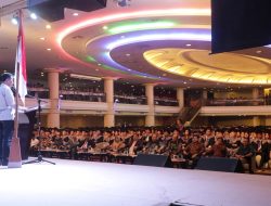 Wisuda Sarjana dan Pasca Sarjana Universitas Putra Batam, Rudi: Bersama Membangun Daerah