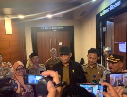 Kasubbid Penmas Mewakili Kabid Humas Polda Kepri Hadiri Konferensi Pers Tindak Pidana Perjudian Gelper di Hotel Da Vienna Kota Batam