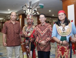 Hadir Pelantikan Pengurus Bubuhan Banjar Kepri, Amsakar Ajak Jaga Kerukunan dan Silaturahmi