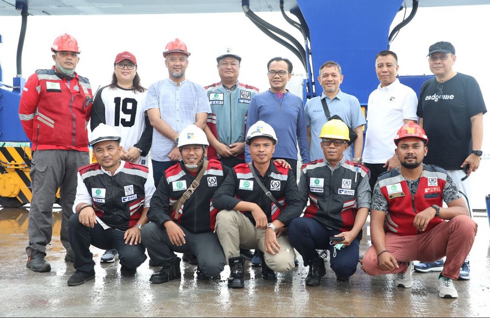 Dewan Pengawas BP Batam Tinjau Perkembangan Pelabuhan Batu Ampar, Pantau Kesiapan Penyesuaian Tarif Bongkar Muat (Foto : hms)