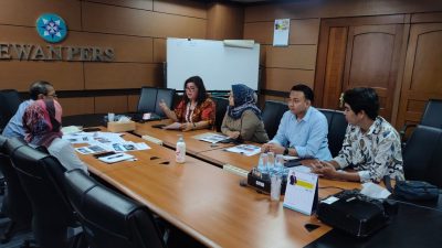 Kepala Biro Humas Promosi dan Protokol BP Batam, Ariastuty Sirait, usai perwakilan Humas BP Batam menjumpai Dewan Pers dalam rangka silaturahmi dan koordinasi terkait perkembangan jurnalisme di Kota Batam (Foto : hms)