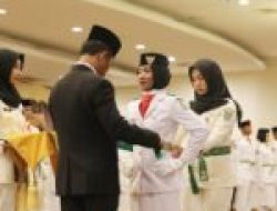 Pengukuhan Paskibraka, Rudi: Tanamkan Kedisiplinan dan Jaga Nama Baik Batam
