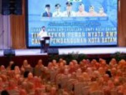 Hadiri Silahturahmi DWP Kota Batam, Rudi Minta Istri ASN Dukung Suami Untuk Pembangunan Batam