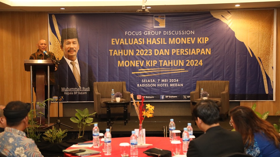 Selaku Atasan PPID BP Batam, Wahjoe Triwidijo Koentjoro membuka langsung FGD tersebut (Foto : hms)