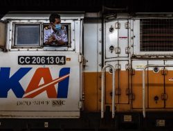 Kereta Pasundan Diserang Sekelompok OTK di Surabaya, Penumpang Terluka