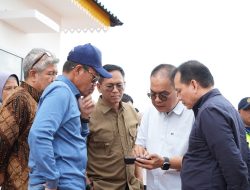 Kemenko Polhukam Bersama Sekretariat Kabinet, Kementrian Investasi dan Dewan Pengawas BP Batam Tinjau Pembangunan Rumah di Tanjung Banon