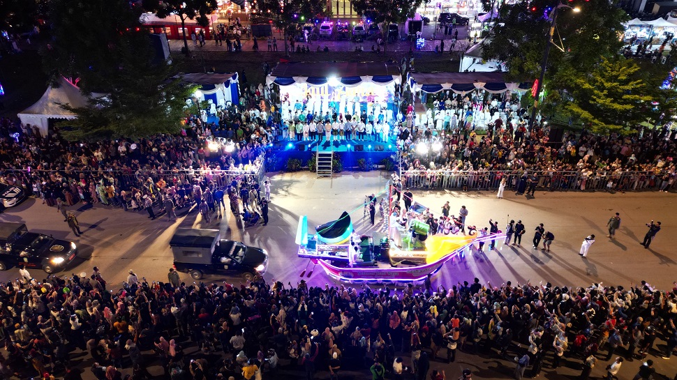 Kegiatan pawai takbir idul adha 1445 H tingkat Kota Batam (foto : hms)