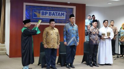 Wakil Kepala BP Batam Lantik Tiga Pejabat di Lingkungan BP Batam