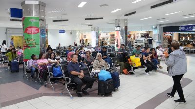 layanan terbaik agar penumpang merasa nyaman di Pelabuhan Internasional Ferry Batam Center (foto : hms)