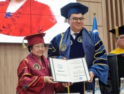 Megawati Resmi Jadi Profesor Kehormatan Silk Road International University