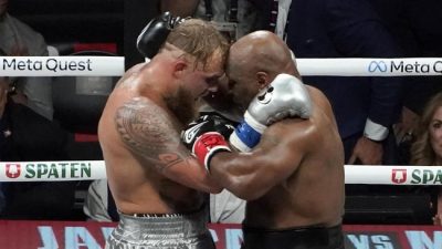 Mike Tyson Bantah Kekalahan dari Jake Paul Sudah Diatur