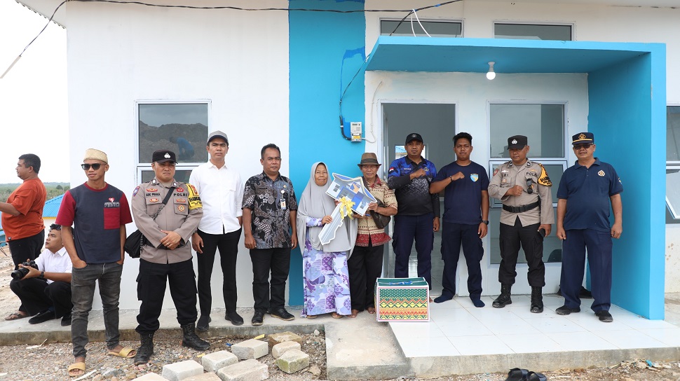 56 KK Tempati Rumah Baru Tanjung Banon (foto : hms)