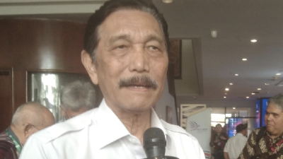 Luhut soal Tagar Indonesia Gelap: Kau yang Gelap, Bukan RI