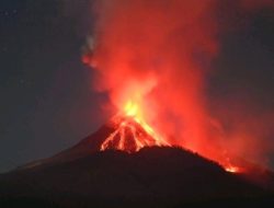 Lewotobi Meletus Tengah Malam, Dentuman Terdengar hingga Larantuka