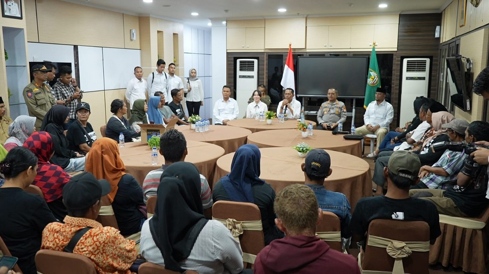 Audiensi warga Rempang terkait penertiban lahan (foto : hms)