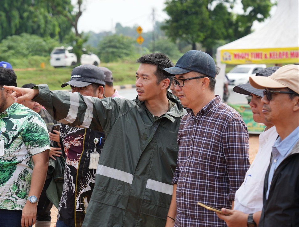 Tinjau 8 titik longsor di Kecamatan Bengkong (Foto : hms)