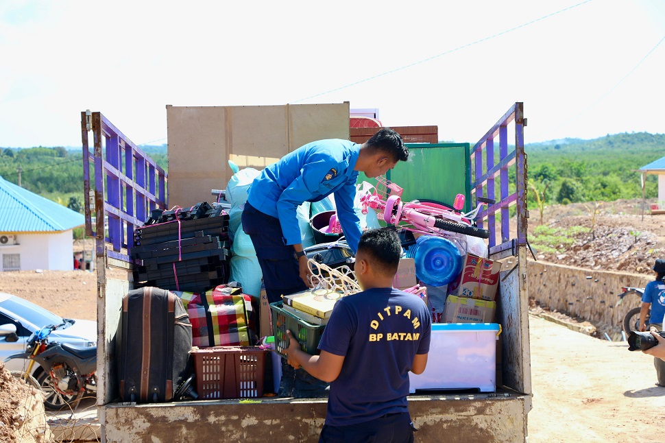 BP Batam memfasilitasi pergeseran tujuh KK warga Rempang Eco-City ke hunian baru (Foto : hms)
