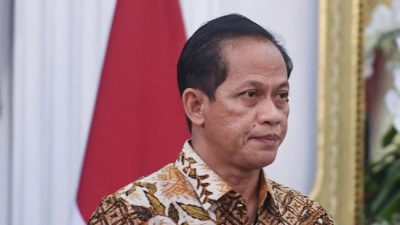 Menteri LH Tutup 2 Pabrik Peleburan Logam karena Bikin Udara ‘Hitam’