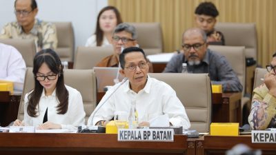 Hadiri Rapat dengan Komisi VI DPR RI di Gedung Nusantara I (foto : hms)