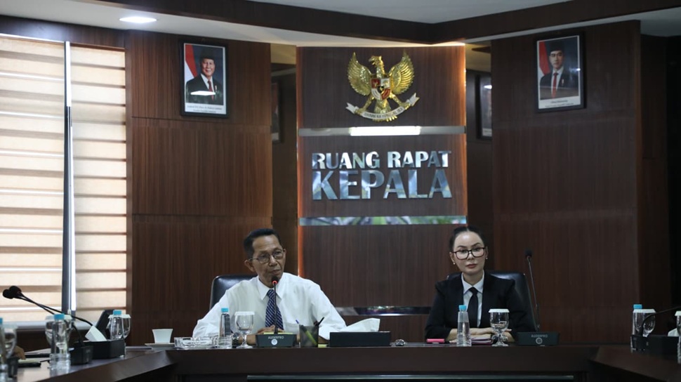 Kepala BP Batam, Amsakar Achmad dan Wakil Kepala BP Batam, Li Claudia Chandra (foto : hms)
