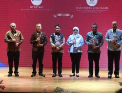 Beri Kemudahan Layanan Perizinan, BP Batam Raih Penghargaan Bhumandala Ariti