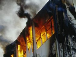 Kebakaran di Jakarta Barat: 50 Rumah Terbakar, 14 Orang Luka-luka