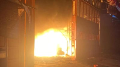 Toko Bahan Bangunan di Citereup Bogor Kebakaran, 6 Unit Damkar Dikerahkan