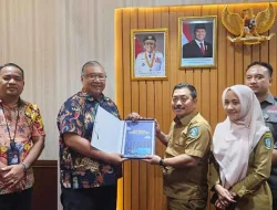 Jasa Raharja Kepri Serahkan Buku Action Plan SWDKLLJ 2024 ke Bapenda untuk Perkuat Sinergi Pelayanan Publik