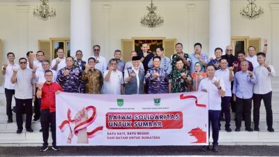 Pemko Batam Salurkan Bantuan Rp4,5 Miliar Lebih untuk Sumbar, Diserahkan Langsung ke Gubernur Mahyeldi