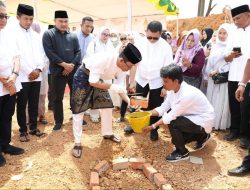 Peletakkan Batu Pertama, Wali Kota Amsakar Ikut Menyumbang Pembangunan Masjid Jami Al-Falah