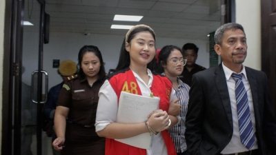 Pleidoi Laras: Bantah Dakwaan Menghasut, Pertanyakan Arti Suara Rakyat