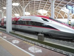 Terkuak Rencana Kemenkeu Ambil Alih Kereta Cepat