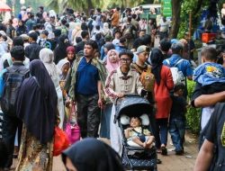 Ragunan hingga Puncak Tetap Jadi Idaman Libur Lebaran
