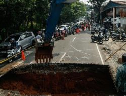 Perbaikan Jalan Amblas di Lenteng Agung Telan Anggaran Rp 380 Juta