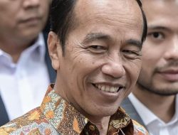 PDIP Harap Jokowi Bisa Tunjukkan Ijazah saat Blusukan Lagi