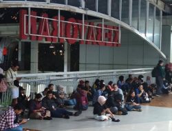 Gangguan Listrik Selesai dan Banjir Surut, Antrean KRL Green Line Diurai