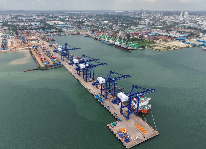 Terminal Peti Kemas Batu Ampar (foto : hms)