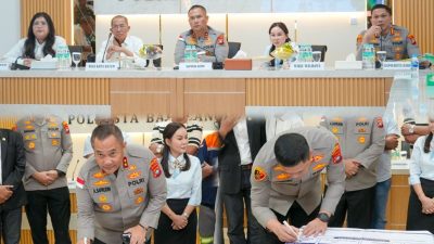 Penandatanganan Pakta Integritas Pencegahan Penadahan dan Perdagangan Barang Hasil Tindak Pidana (foto : hms)