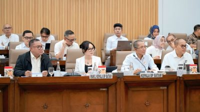 Kepala BP Batam, Amsakar Achmad dan Wakil Kepala BP Batam, Li Claudia (foto : hms)