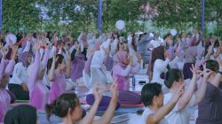 ARRIS Hotel Batam Center dan HARRIS Resort Waterfront bersama Pesona Yoga Studio Sukses Satukan Ratusan Peserta di Hari Yoga Internasional 2026