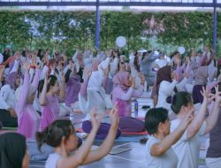 HARRIS Hotel Batam Center dan HARRIS Resort Waterfront bersama Pesona Yoga Studio Sukses Satukan Ratusan Peserta di Hari Yoga Internasional 2026