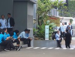Karyawan BGN Tertahan di Luar Gedung Selama Penggeledahan Kejagung
